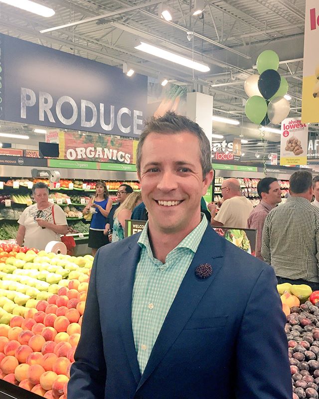 Congratulations to @saveonfoods for opening up a brand new store at Richmond Square! Happy to see a new #Ward6 business! Grand opening is tomorrow at 7am! #yyc #yyccc #yycbiz